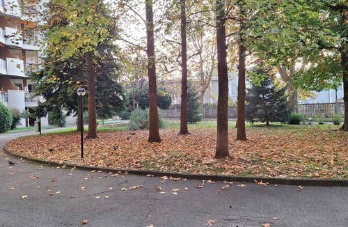 Greco Apartment | Spacious 3BR for 6 - Open Views, Easy Access to City Center - Families and Work