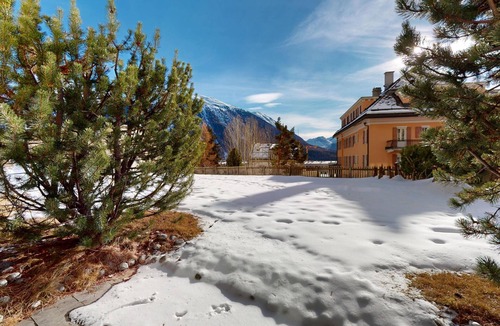 Samedan Apartment | Spacious 4.
