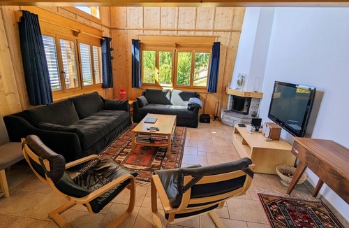 Nendaz Ski Chalet | Spacious ski retreat in Veysonnaz/4Vallees with stunning views - sleeps 12.