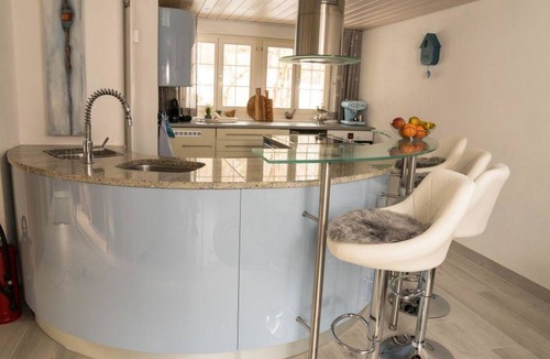 Feutersoey Apartment | Spitzhorn Nr. 1 Appartement/Fewo, Dusche, WC, 2 Schlafräume 4-Bettwohnung by Interhome