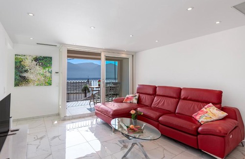 Ronco sopra Ascona Apartment | Splendid Lake View