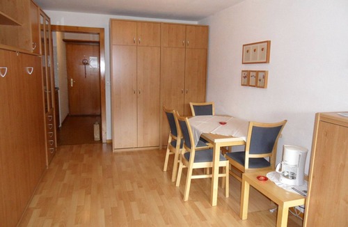 Verbier Apartment | Studio * - 6th floor - close to the centre, shops and bus stop - sunny balcony with very nice view