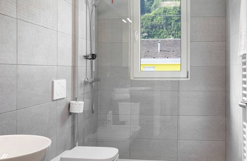 Valtellina Apartment | Studio Apartment 'Relais Betty App I Bugli 1' with Mountain View, Wi-Fi and Air Conditioning