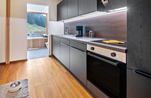 Stelvio Apartment | Studio Apartment 'Rumwaldhof Arnika' with Mountain View, Shared Terrace and Wi-Fi