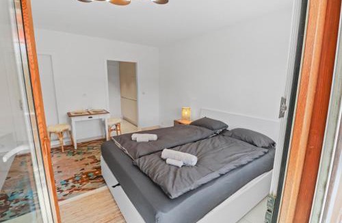 Lens Apartment | Studio paisible et chaleureux