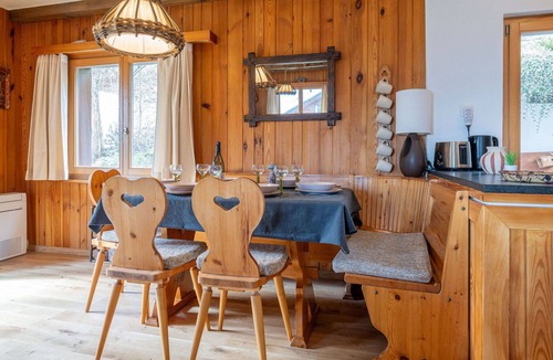 Chamoson House | Stunning private villa for 6 guests with WIFI, TV and terrace