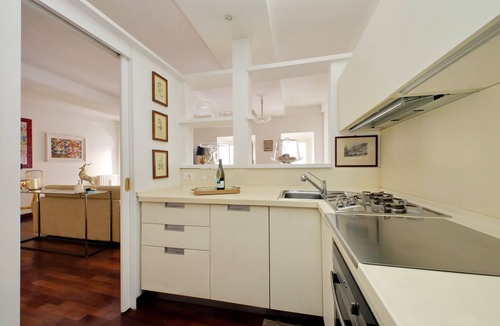 Rome City Centre Apartment | Stunning Pantheon View experience in the heart of Rome
