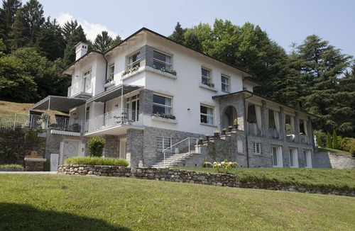 Baveno Villa | Stunning private villa with hot tub, private pool, WIFI, sauna, A/C, TV, patio and panoramic view
