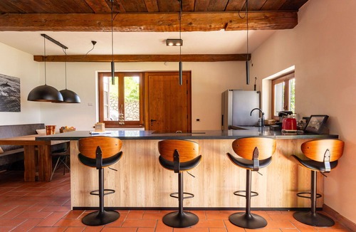 Vercana House | Stunning private villa for 12 people with WIFI, TV and patio