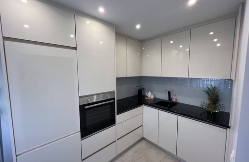 Klybeck Apartment | stylish 1-bedroom condo close to exhibition square