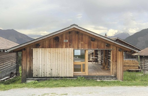 Obermutten House | Stylish architects hut ski lift