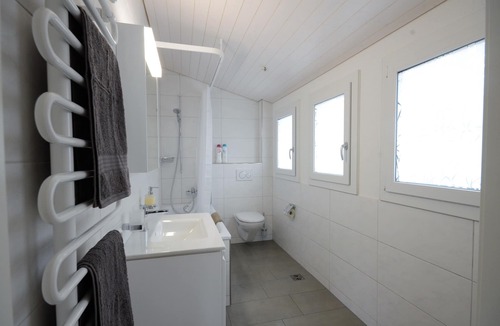 Central Interlaken Apartment | Stylish new apartment located 3 mins walk from Interlaken West station.