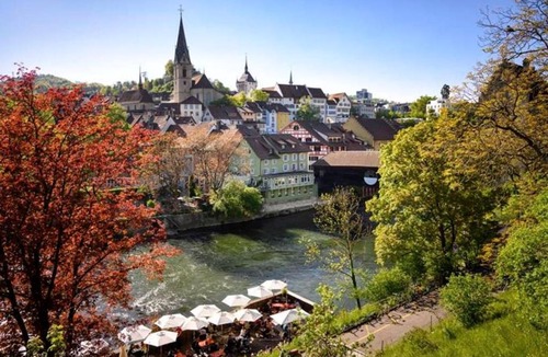 Nussbaumen Apartment | Stylish old building - Parking - 16 minutes to Zurich