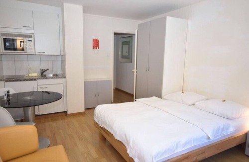 District 6 Apartment | Stylish Studio in Zurich - Crown 11