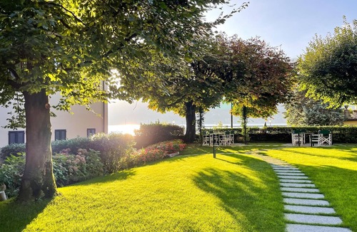 Riva Apartment | Suite "Barbo" at 2 steps from the lake - Resort with lounge bar, swimming pool and beach