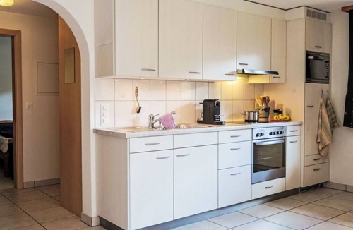 Kandersteg Apartment | Sunny alpine place in middle of Bernese Oberland, mountain views, hiking trails.