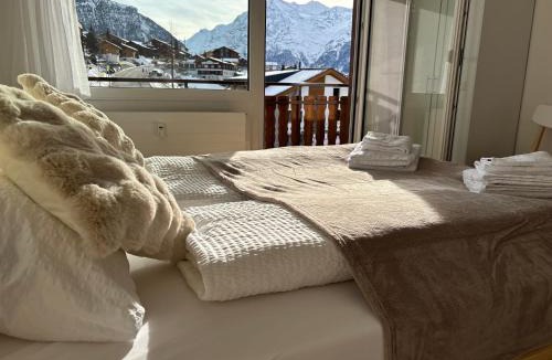 Graechen Apartment | Sunny Alps View Central Bliss 2