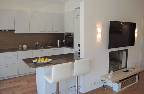 Ascona Apartment | Sunny holiday apartment with a large balcony in a quiet location - ideal for rel