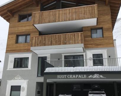 Ravaisch Apartment | Suot Crapalb