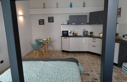 Tremezzina Apartment | Sweet Holiday!A bright studio-apartment in the heart of Lenno, close to the lake