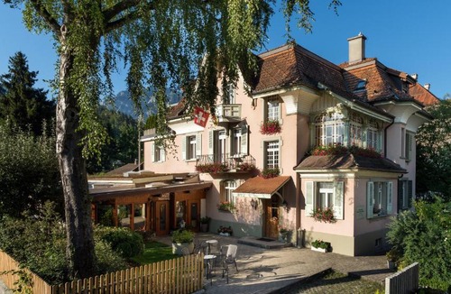 Central Interlaken Hotel | Swiss Inn & Apartments
