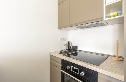 Porta Venezia Apartment | Tadino Ai Giardini Indro Montanelli, Wonderful 1 Br Apartment By Halldis