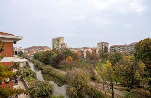 Ponte Nuovo Apartment | Tanaro Quiet One Bedroom By Halldis