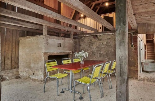 Vinelz House | Taunerhaus - Stiftung Ferien im Baudenkmal by Interhome