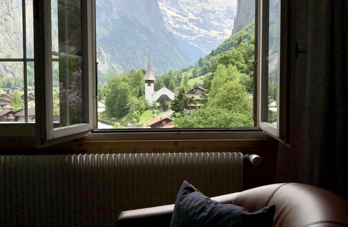 Lauterbrunnen Ski Chalet | THE Best Valley View Swiss Charm Free Parking