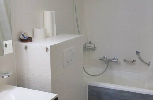 Vex Apartment | The Panorama building is located at the 1800 level of the Les Collons resort. Ideally located, it is