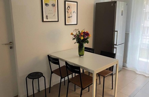 District 4 Apartment | THE PERFECT BLEND OF COMFORT, STYLE & CONVENIENCE IN THE MOST VIBRANT AREA