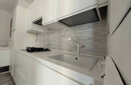 Abbadesse Apartment | three-room apartment 5 minutes from Central Station and Gae Aulenti for vacation and work