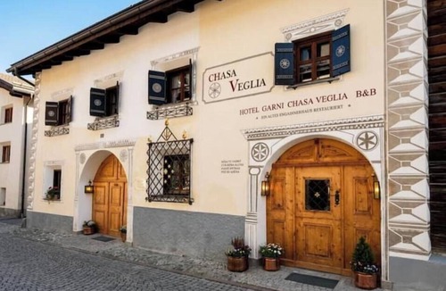 Zernez Apartment | Unique Three-Bedroom Residence in Zernez!