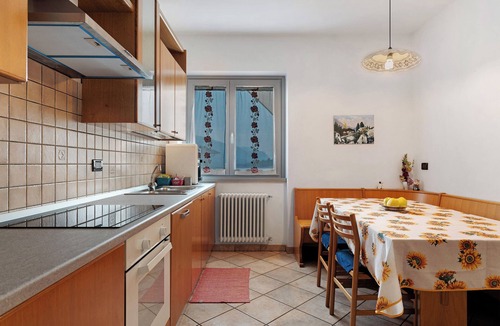 San Lorenzo in Banale Apartment | Vacation Apartment Ciclamino Superior Otto with Mountain View, Wi-Fi & Terrace