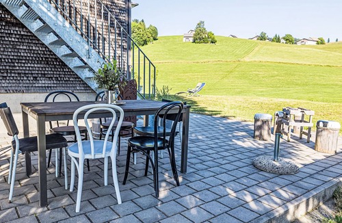 Sankt Peterzell Apartment | Verschlafen. in sanfte Hügel eingebettet. by Interhome