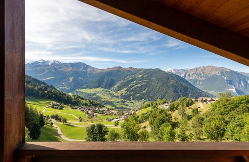 Verbier Apartment | Vetera 223 - Central Verbier - Duplex great views - sleeps 7-10 in 5 bedrooms