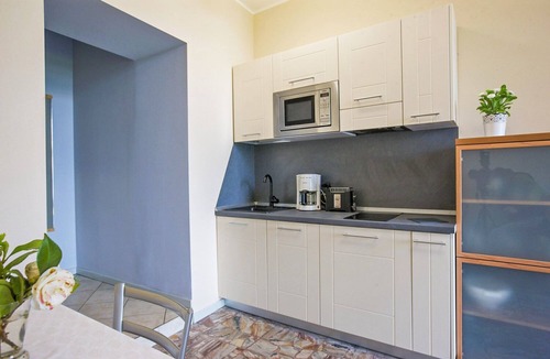 Carciano Apartment | Villa Anna, Borromean Islands, No. 03 by Lago Reisen
