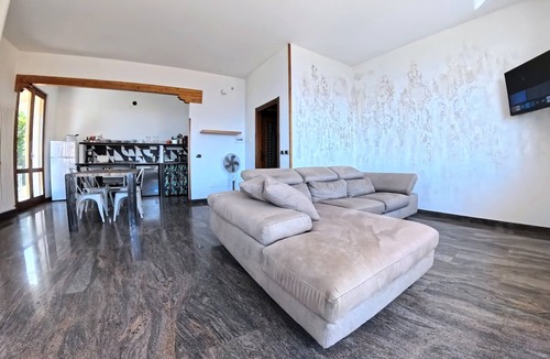 Gardola Apartment | Villa Arianna – Panorama Suite, Lake Garda view apartment with pool
