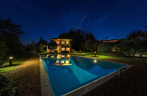 Soiano del Lago Villa | Villa dei Salici con Piscina by Wonderful Italy