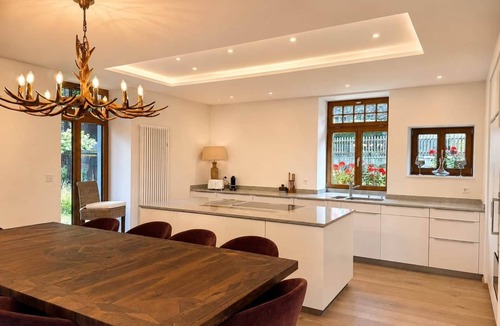 Grindelwald House | Villa Flora 1909 – with Wellness Area and Prime Location in Grindelwald