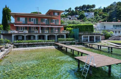 Portese Villa | Villa Giovanna with swimming pool & private jetty