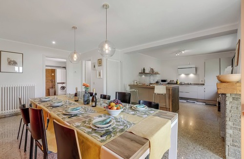 Gemonio Villa | Villa Giulietta: Private Pool & Garden near Lake Maggiore (Sleeps 9), Gemonio, Italy