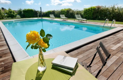 Osimo Villa | Villa Liberty - Private villa, 4 bedrooms, pool use, airco, wifi, see, Marche