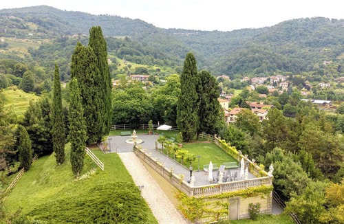 Canova Apartment | Villa Lucini 1886 "Garden Apt.", close to Lake Como & Milan