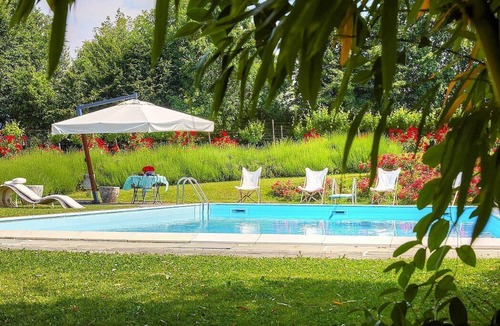 Erbusco Villa | Villa Prodigio: A splendid seventeenth-century two-story historical villa located in the heart of the Franciacorta, with Free WI-FI.