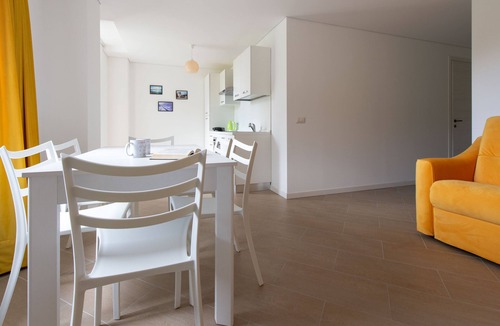 Valtellina Apartment | Villa Tola - Giallo - One Bedroom Apartment, Sleeps 5