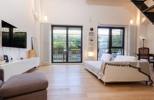 Ripamonti Corvetto Apartment | VivimiHome – Loft su due livelli con terrazzo