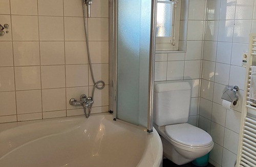 Wohlen bei Bern Apartment | Wake up with a view of the Alps