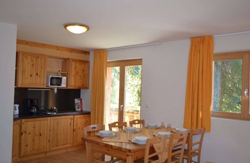 Nendaz Apartment | Welcoming apartment with balcony