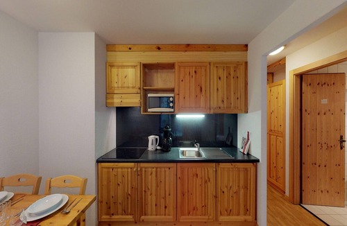 Nendaz Apartment | Welcoming apartment with balcony